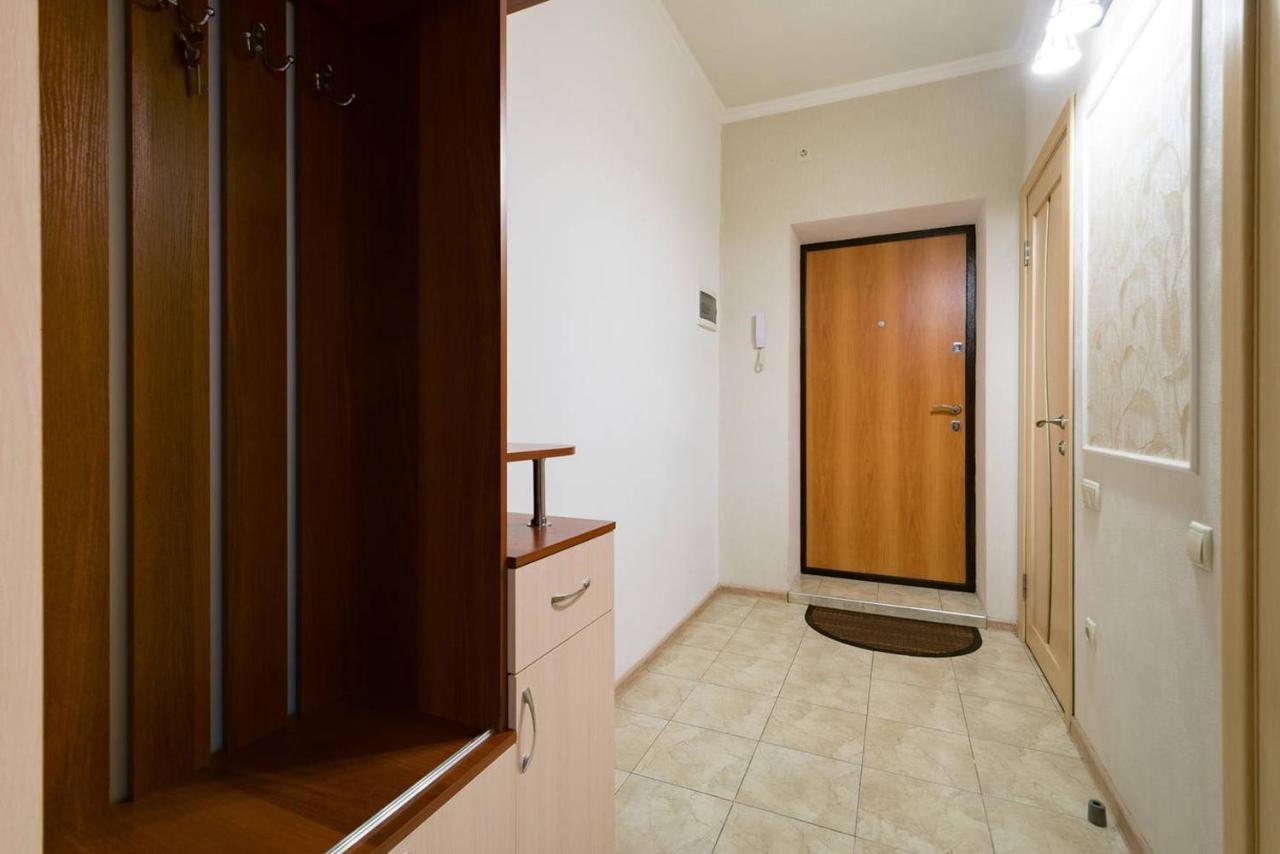 Nadezhda Apartment On Nauryzbay Batyra 37/1 Almaty Esterno foto